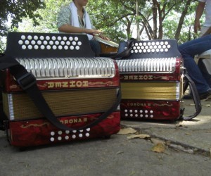 Accordion Source anglocolombine blogspot com